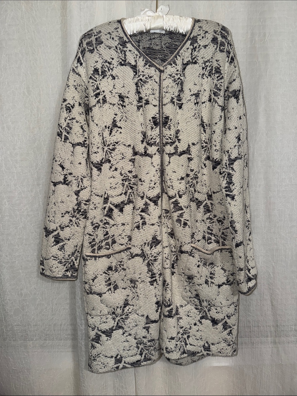 J.Jill Ivory Gray Jacquard Knit Pocket Long Cardigan